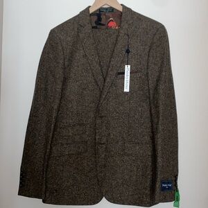 Paisley and Gray brown speckled suit jacket size 38R jacket and size 32 pants